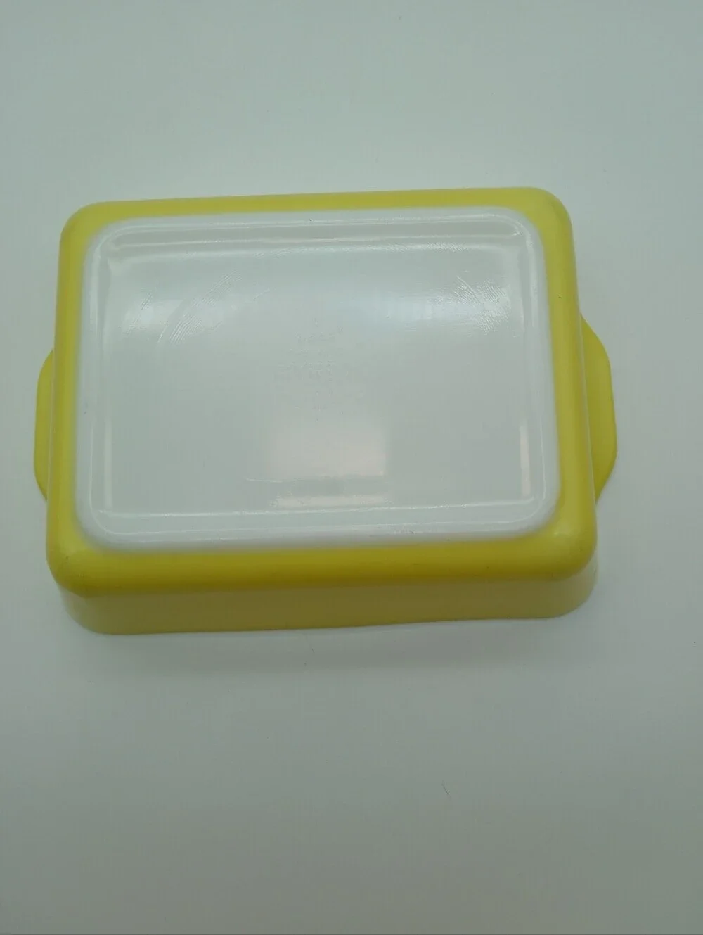 Pyrex 503 Refrigerator Dish in Yellow 1.5QT